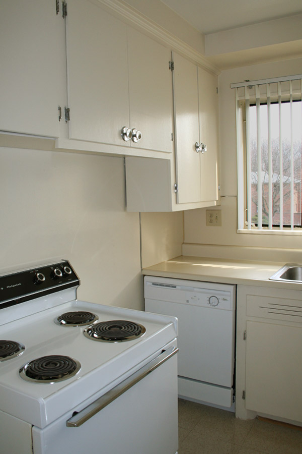 Amber Court Apartments Image 1