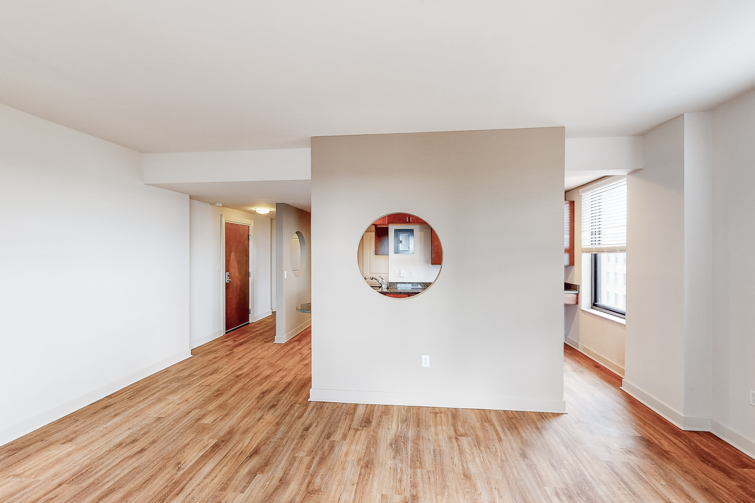 Edgar Apartments Image 7