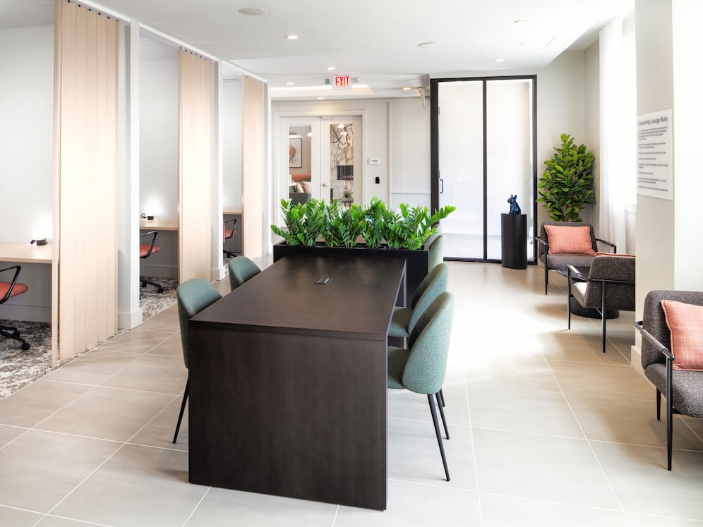 Leasing and cowork lounge