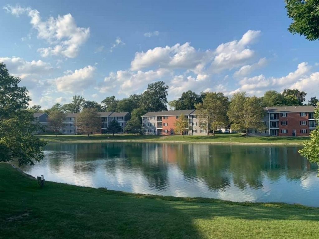 Harbour Club Apartments Image 6