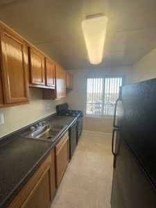 Middletowne & The Dona Image 8