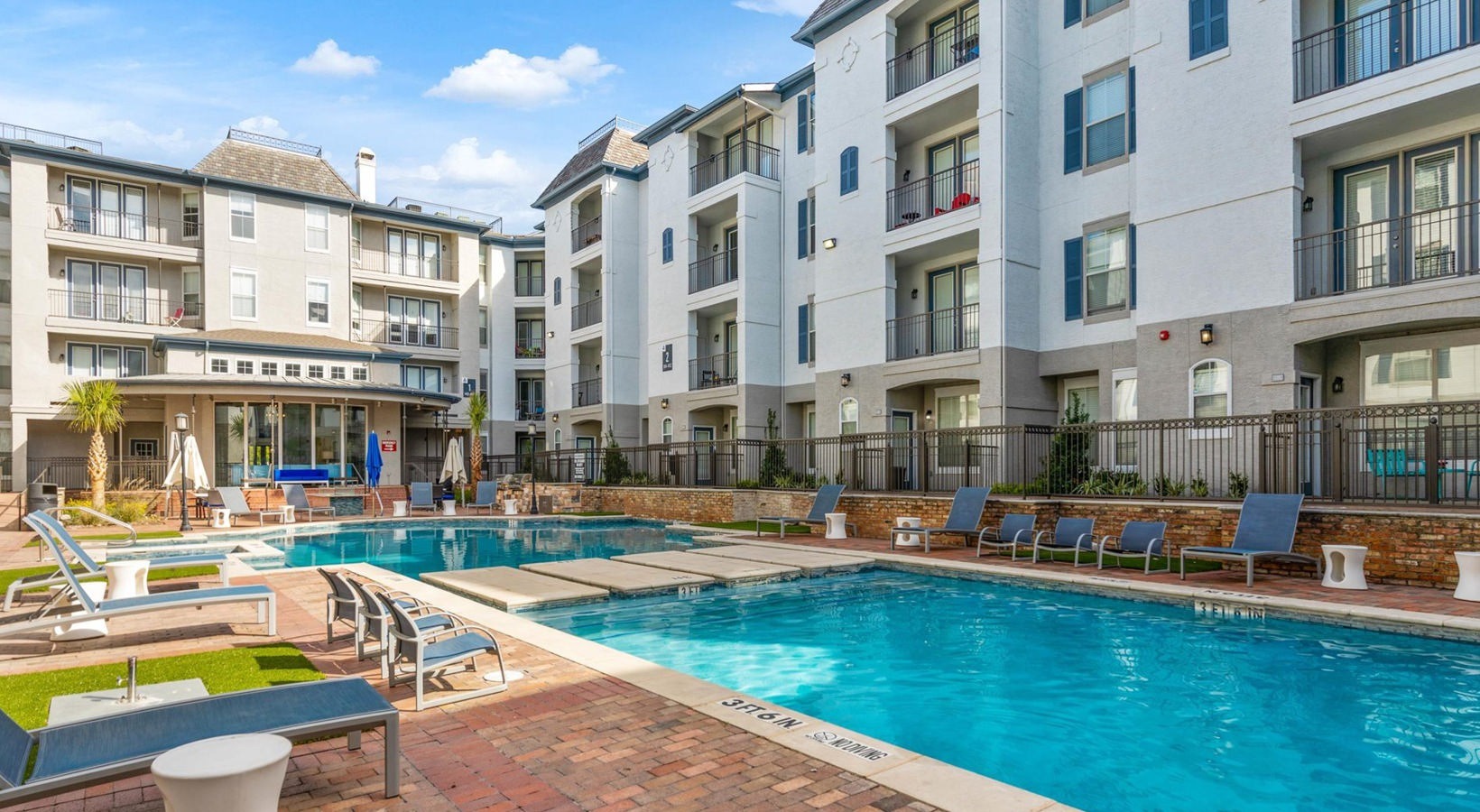 Broadstone Paragon Image 1