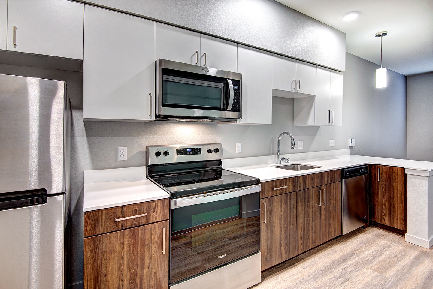 98th Avenue Image 21