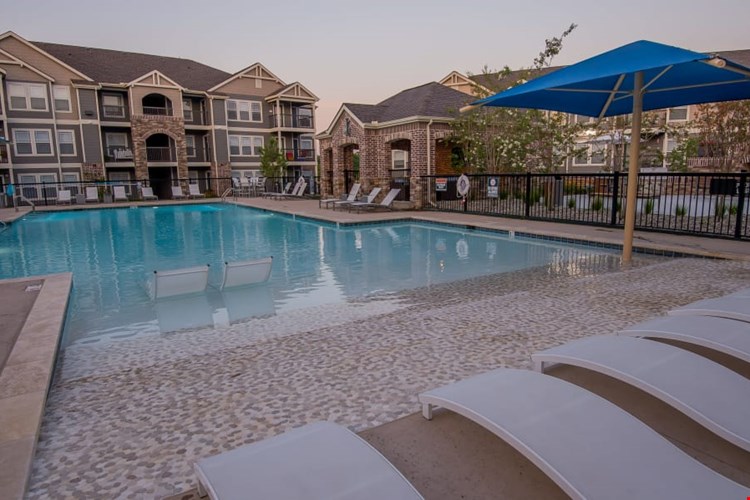Cedar Ridge Image 2
