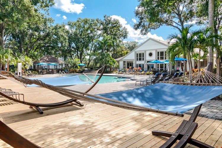 Arium Grove Walk Image 16