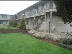 Greenwood Manor Image 3