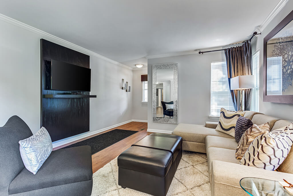 The Apartments at Kirkland Crossing Image 12