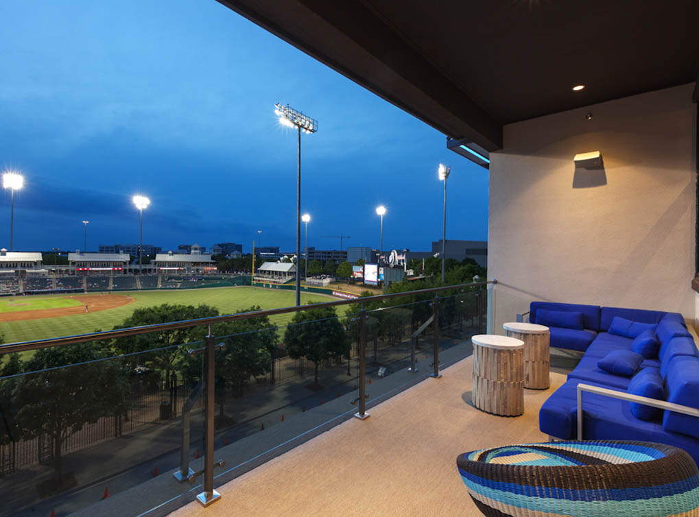 AMLI at the Ballpark Image 9