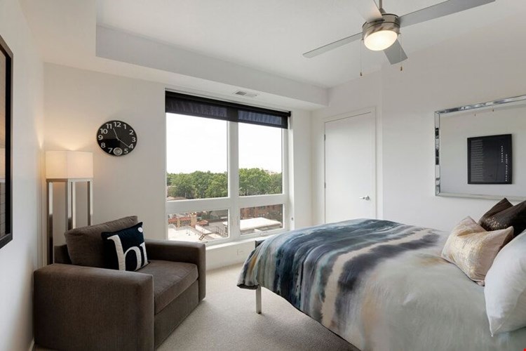 Laguna Apartments Image 25