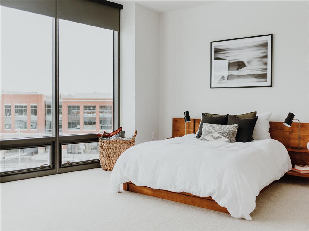 Upstairs at Van Aken Image 13