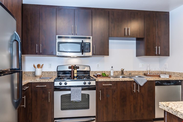 IMT Gallery 421 Image 11