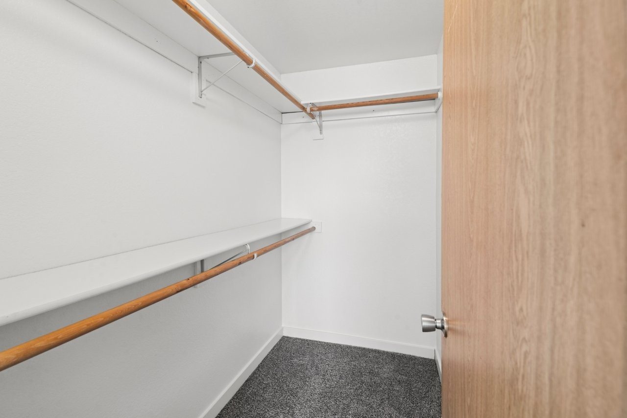 Evergreen Townhouses Image 8