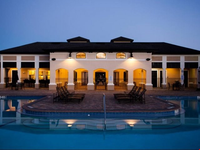 Park Lane Apartments Image 1