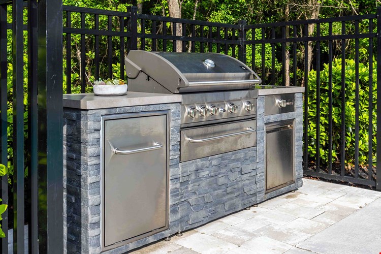 Bring your friends down to our expansive sundeck for a poolside BBQ!