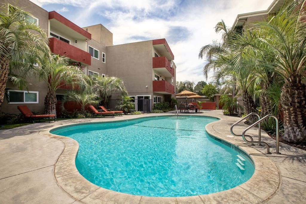 Lombardi Apartments Image 3