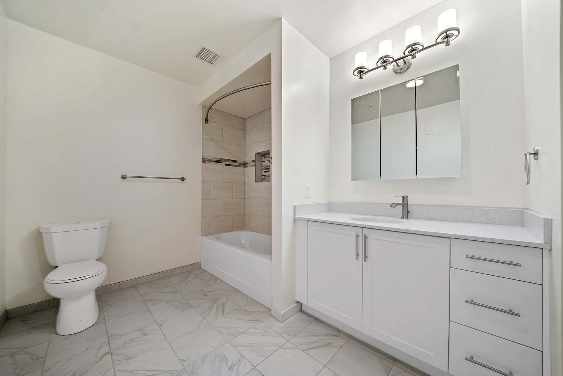 901 Market Tower Image 9