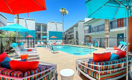 Icon on Central Image 4