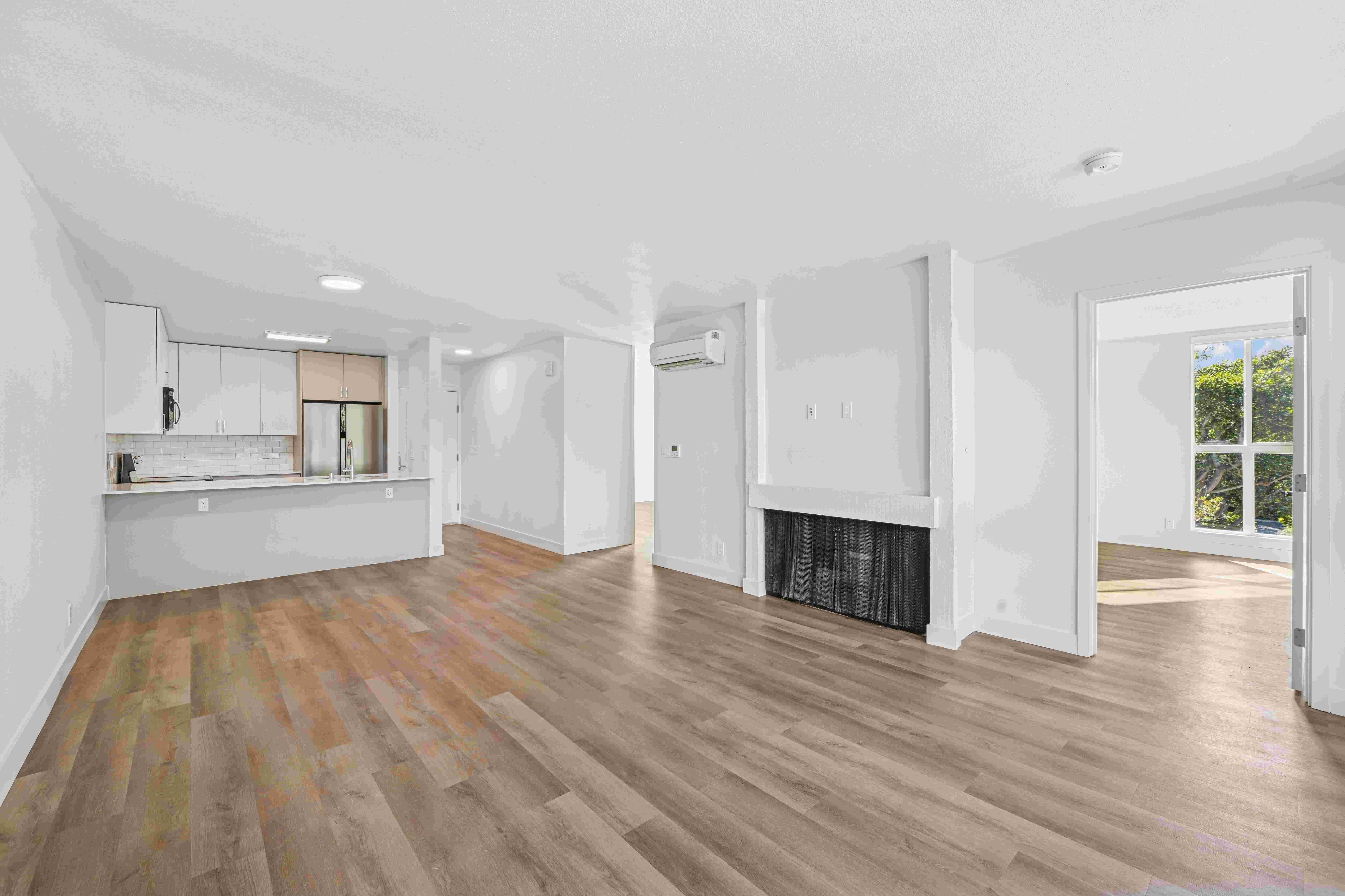 Mariners Village Image 10