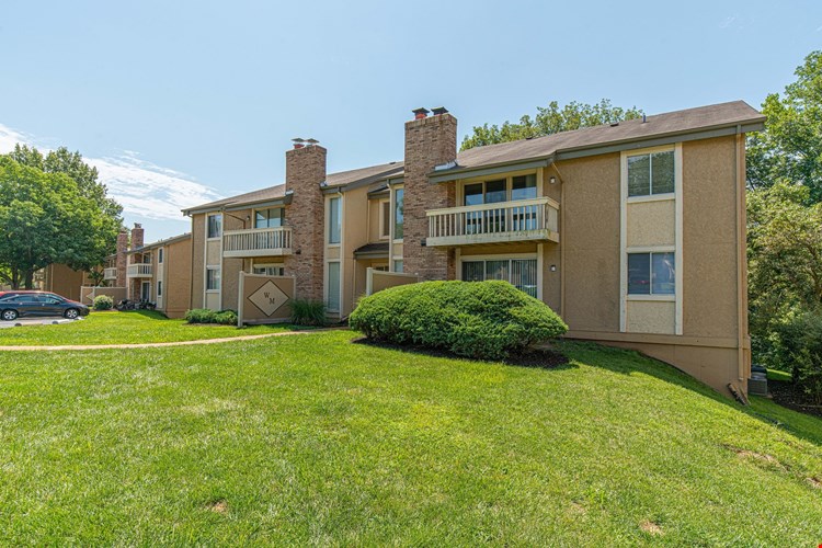 Waterford Manors Image 40