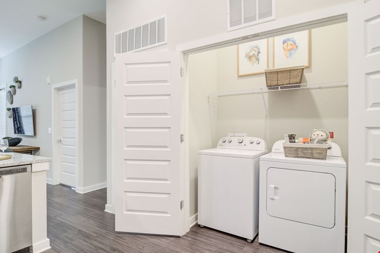 The Edison Sugarloaf Apartments Image 5