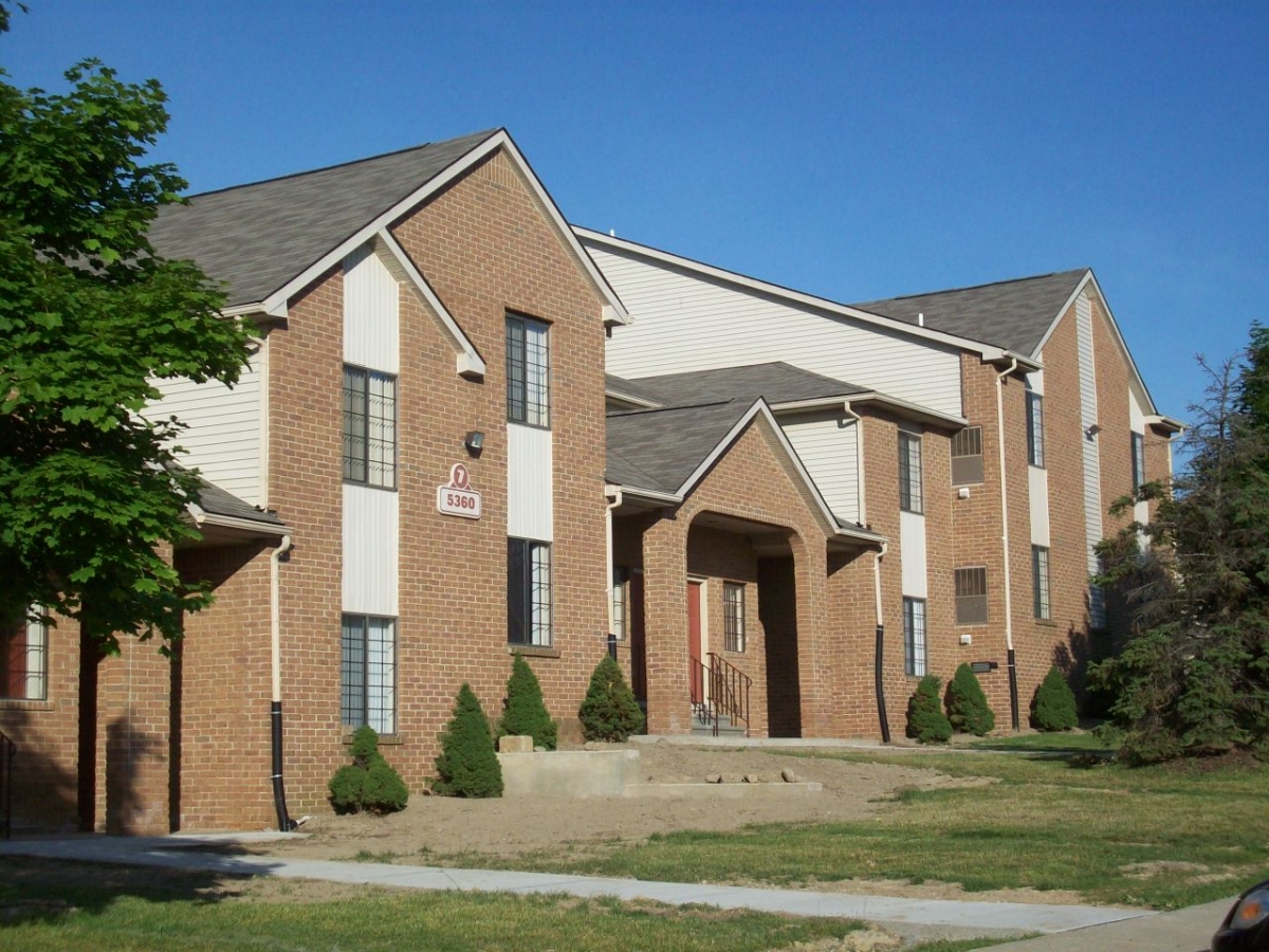 Stoney Creek Village Apartments Image 3