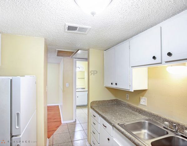 Atrium Gardens Image 4