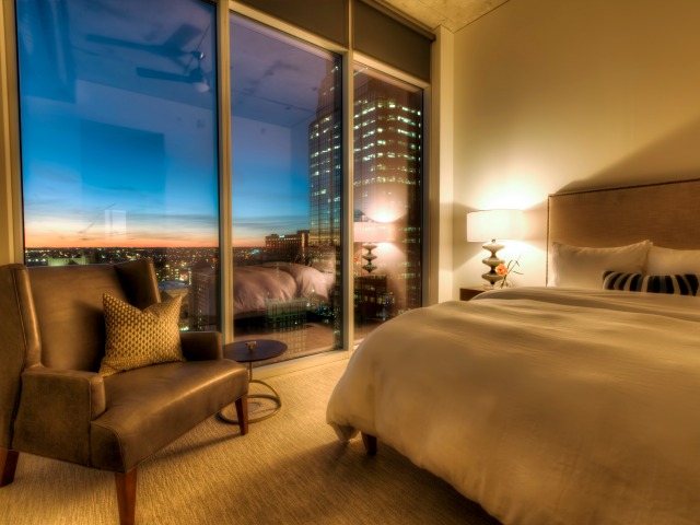 One Light Luxury Apartments Image 19