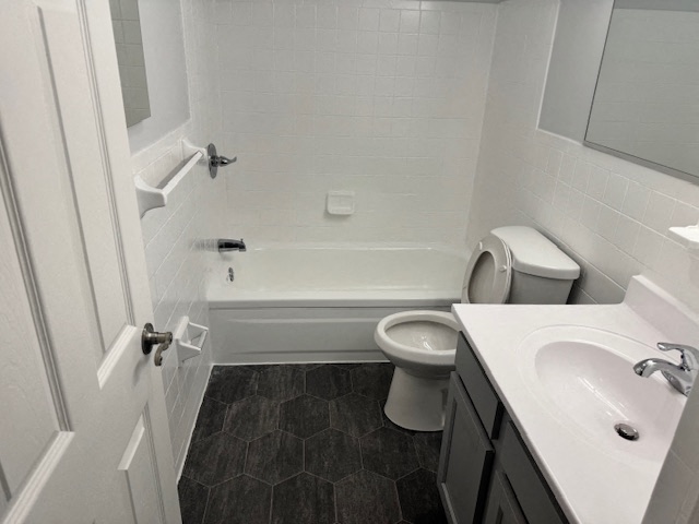 Silver Spring Towers Image 137