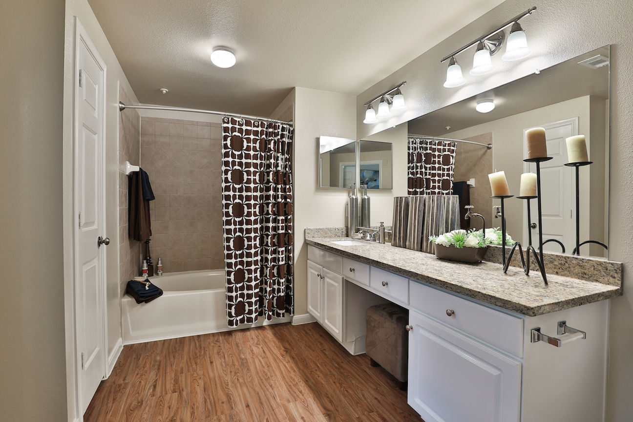 Enclave At Woodbridge Image 12