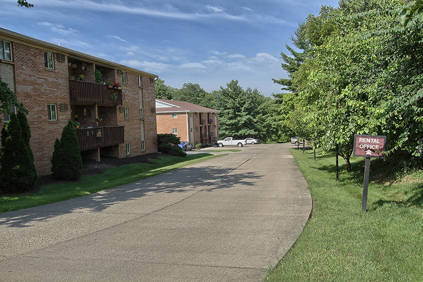 OLD Hunter Ridge Apartments Image 23