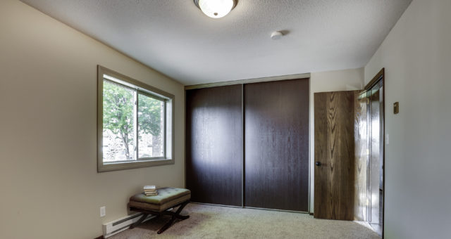 Valley Manor Image 6