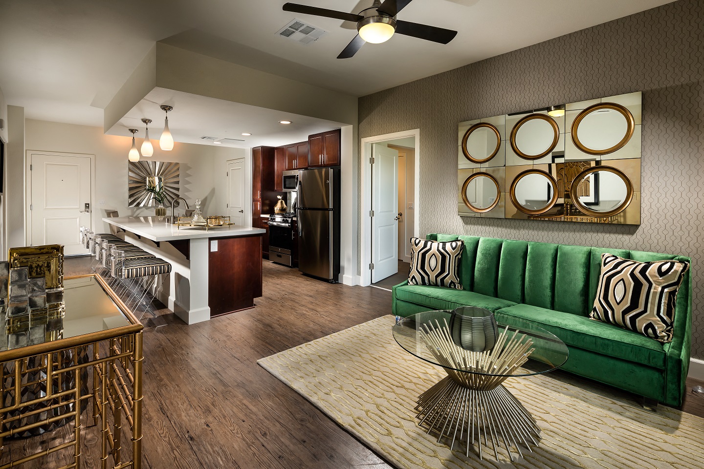 Corona, CA Metro at Main Apartments living room