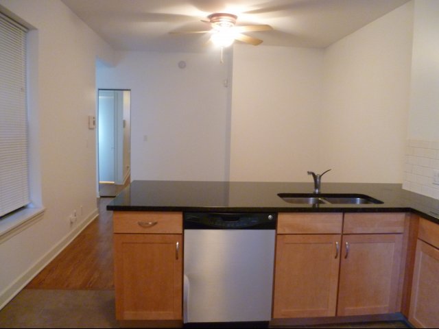 5326-5336 S Greenwood Avenue Image 12