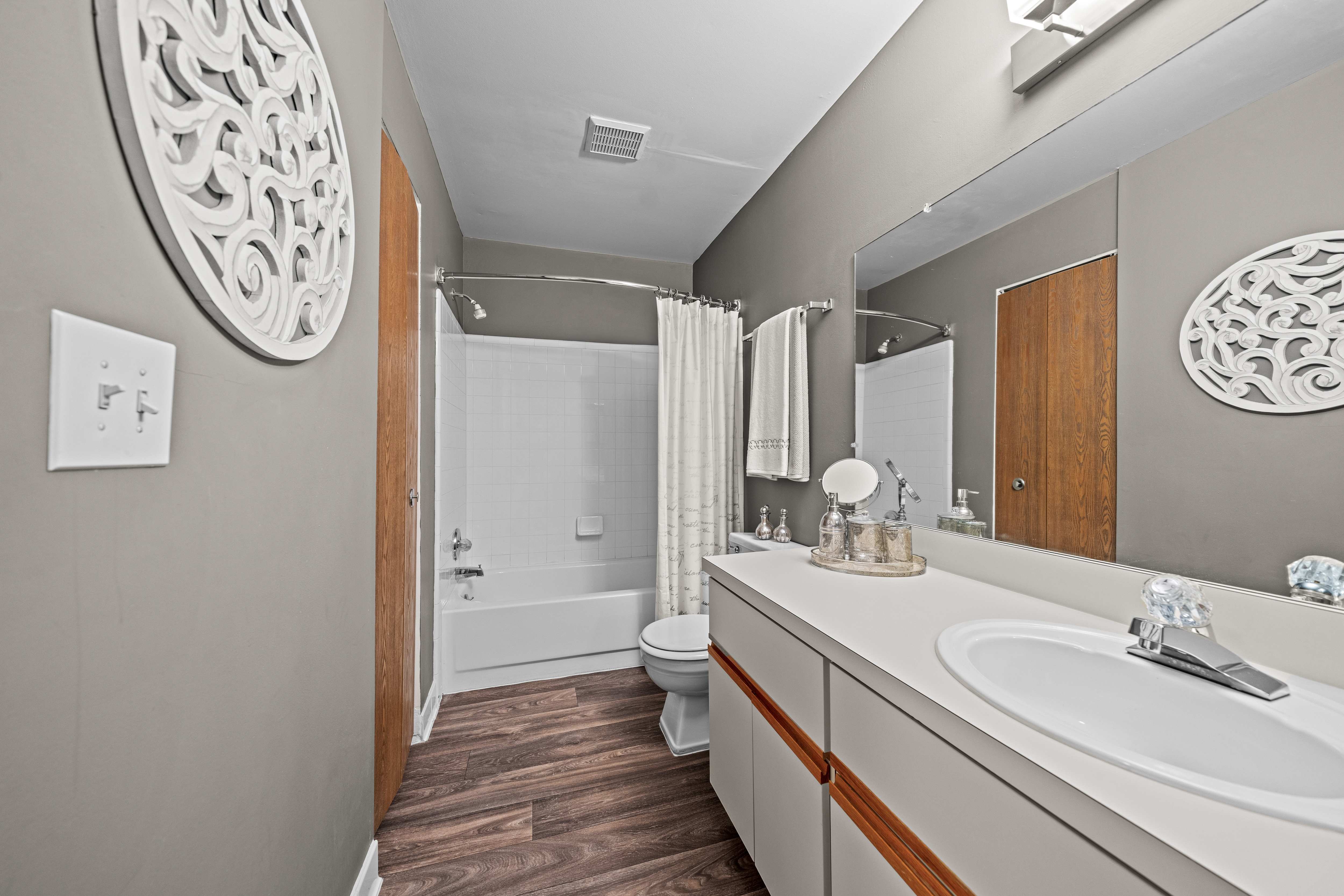 Posh bathroom at Park Lane Apartments in Southfield