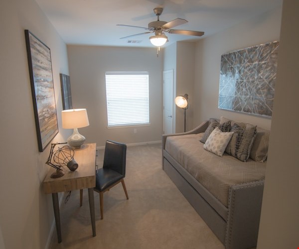 Sansom Pointe Senior Image 10