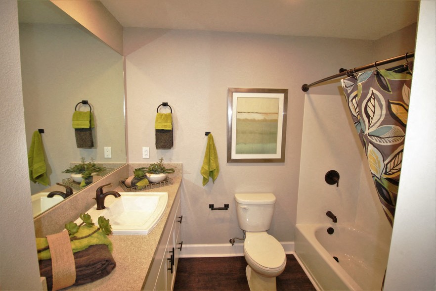 Ramblewood Apartments Image 29