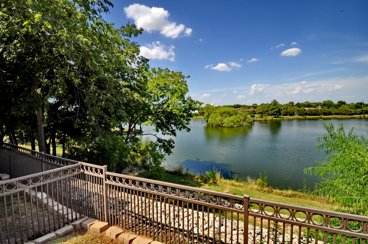 Lakehill Townhomes Image 14