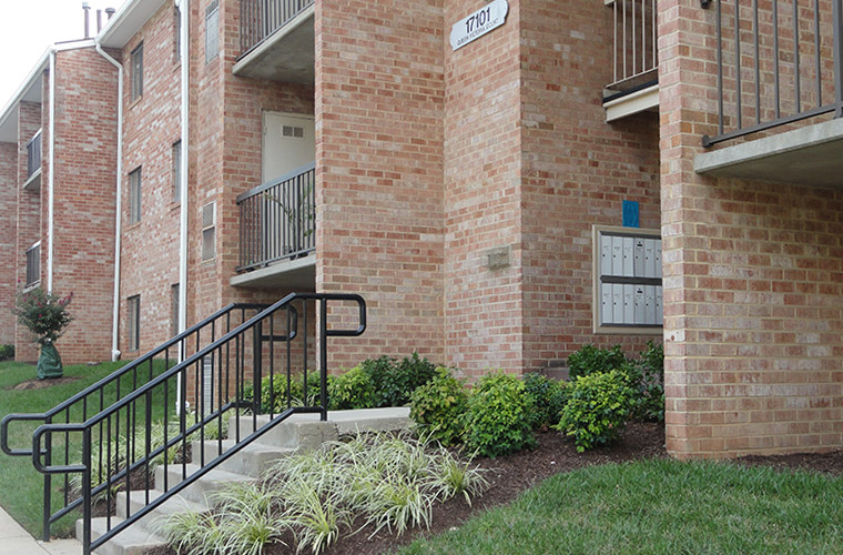 Montgomery Club Townhouses Image 5