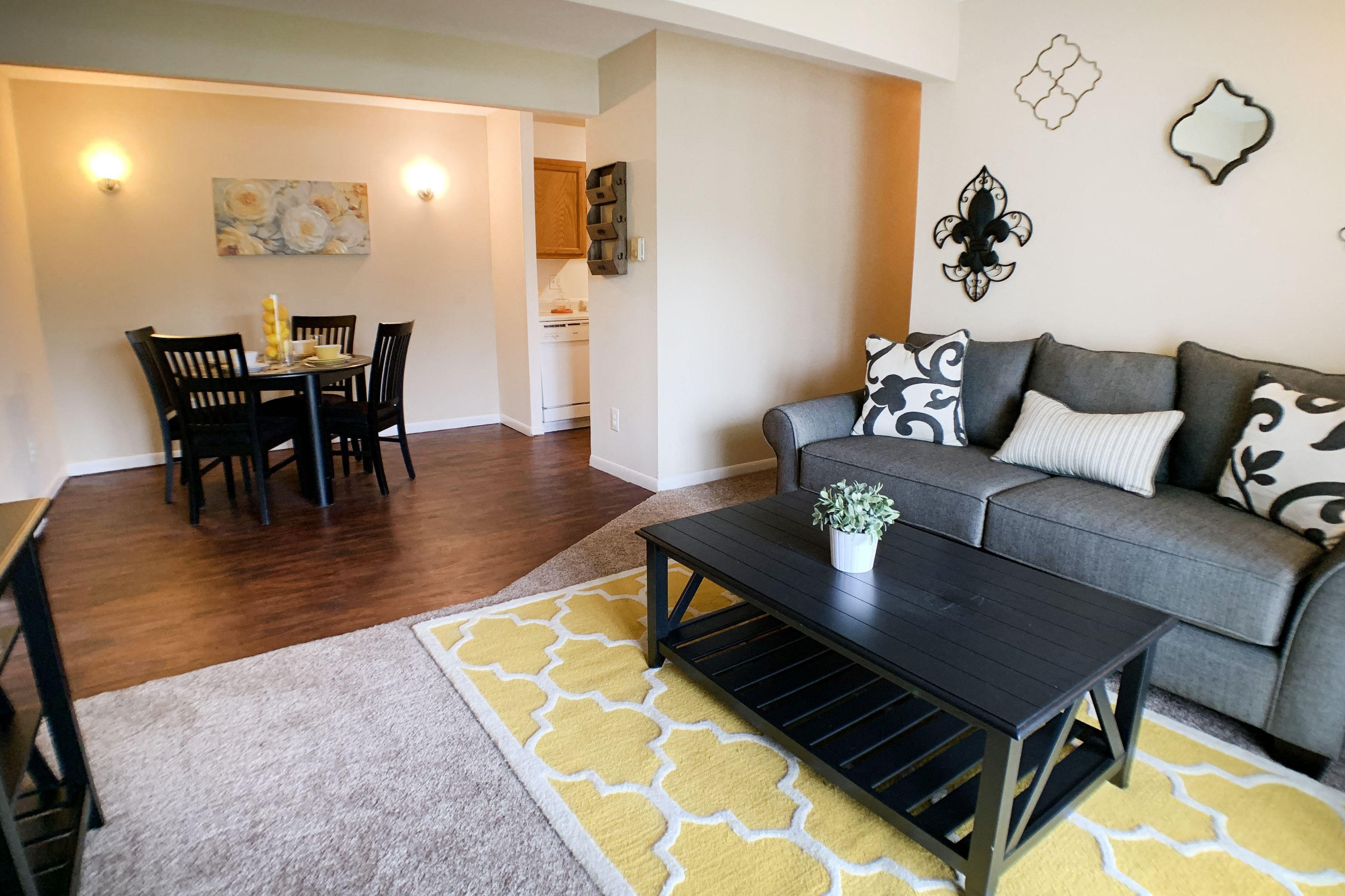 Crown Station Apartments Image 36