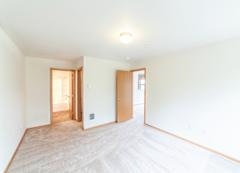 Four Lakes Apartments Image 19