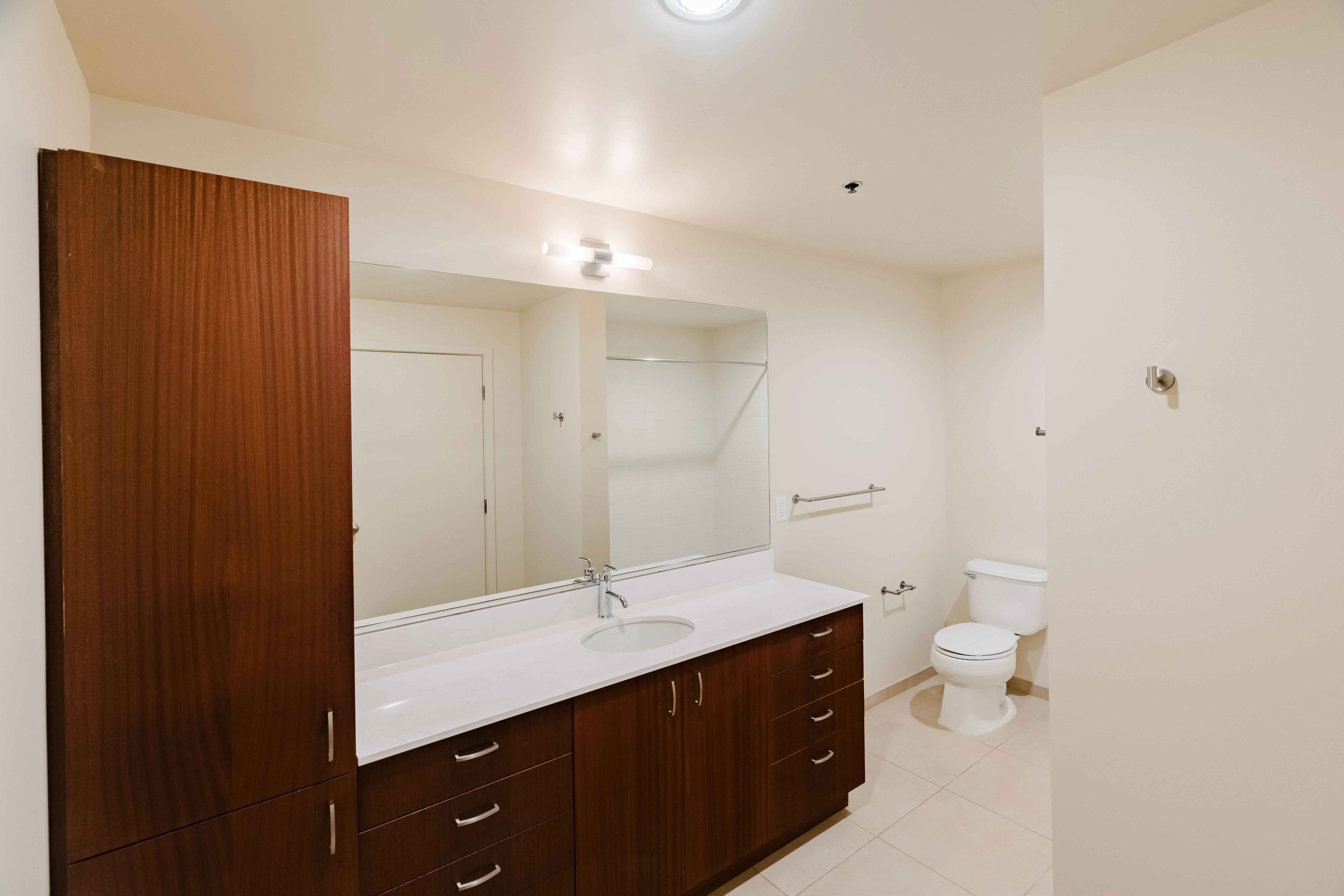 2x2 | Bath