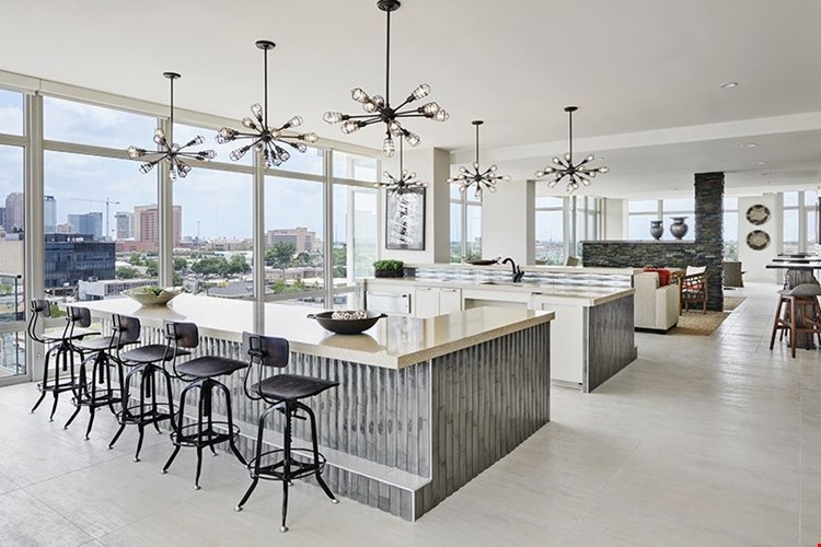 Camden McGowen Station Image 25