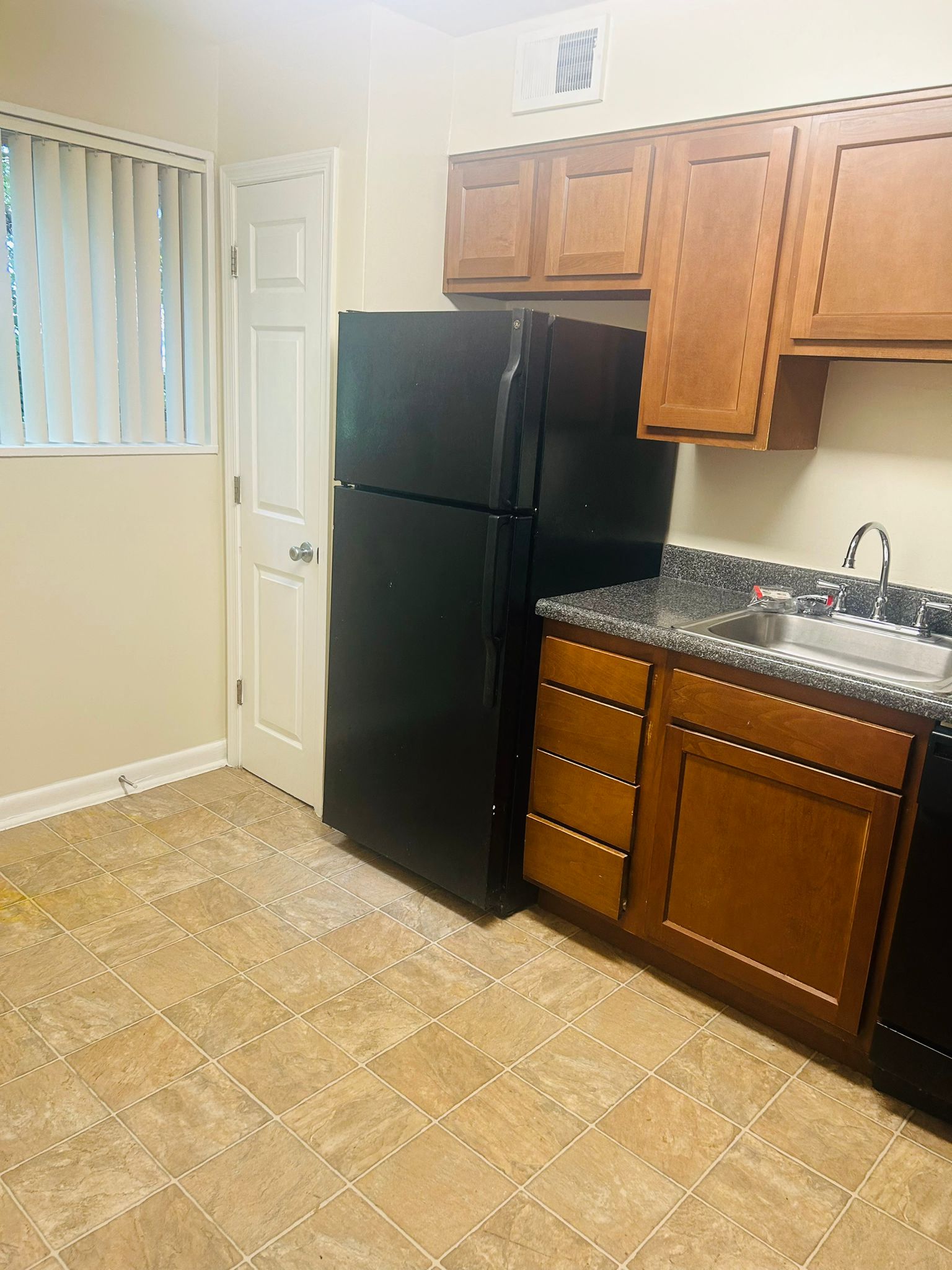 Summit Crest Image 22