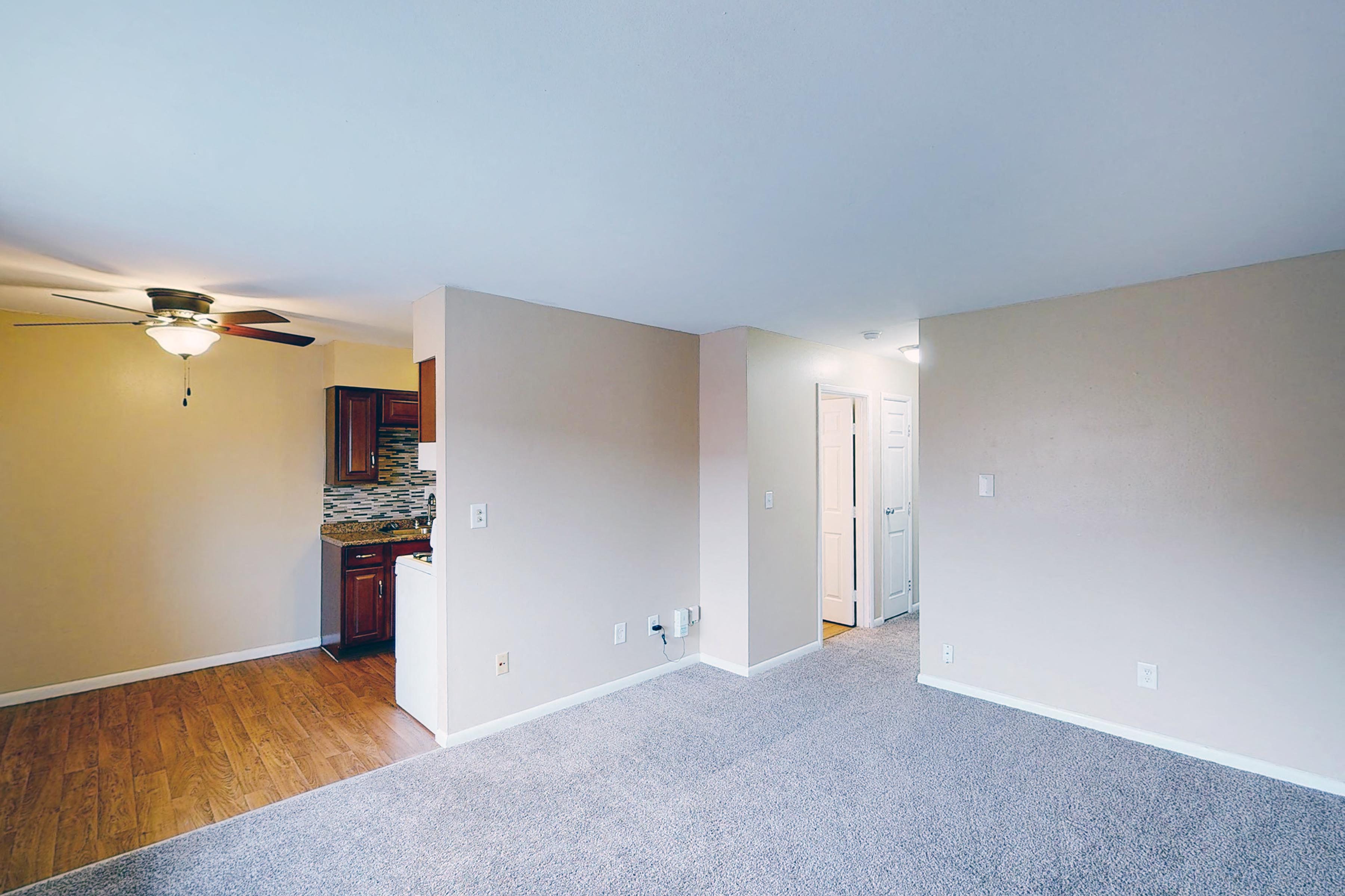 Sharondale Woods Apartments Image 39