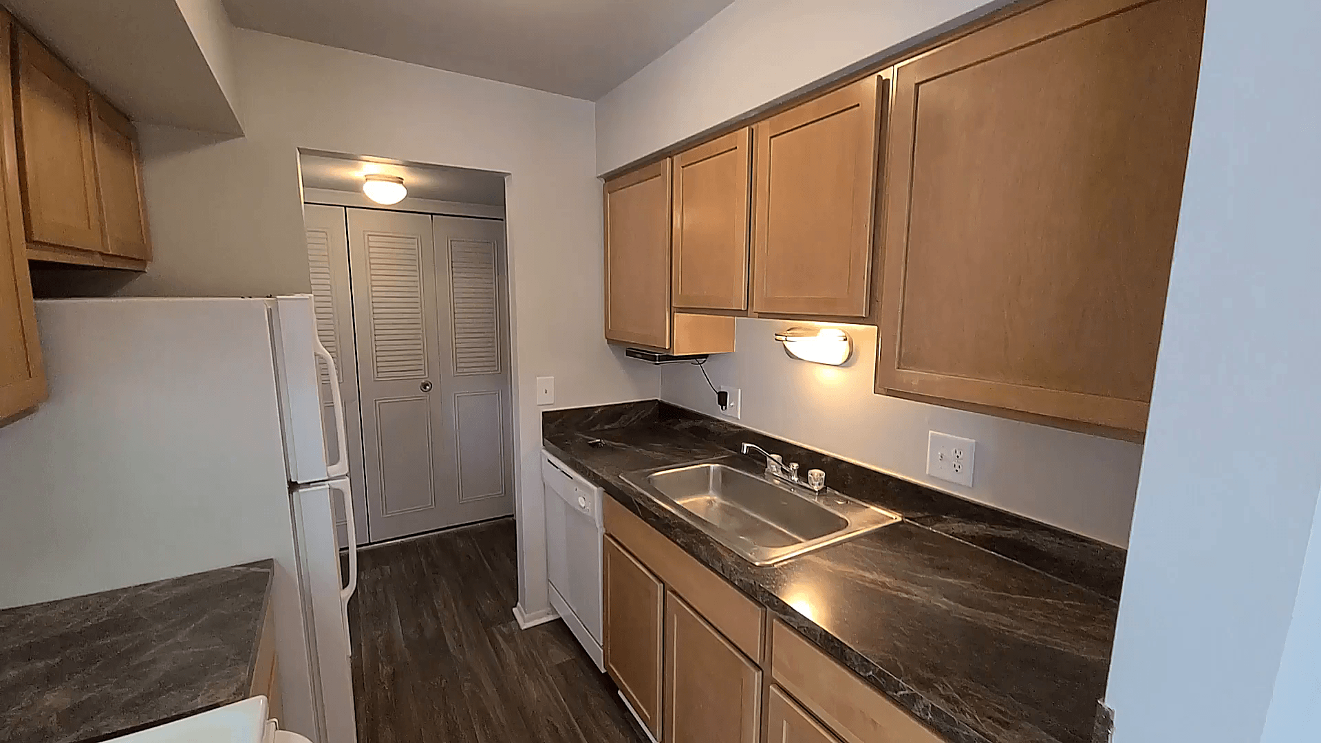 Drawbridge Apartments East Image 50