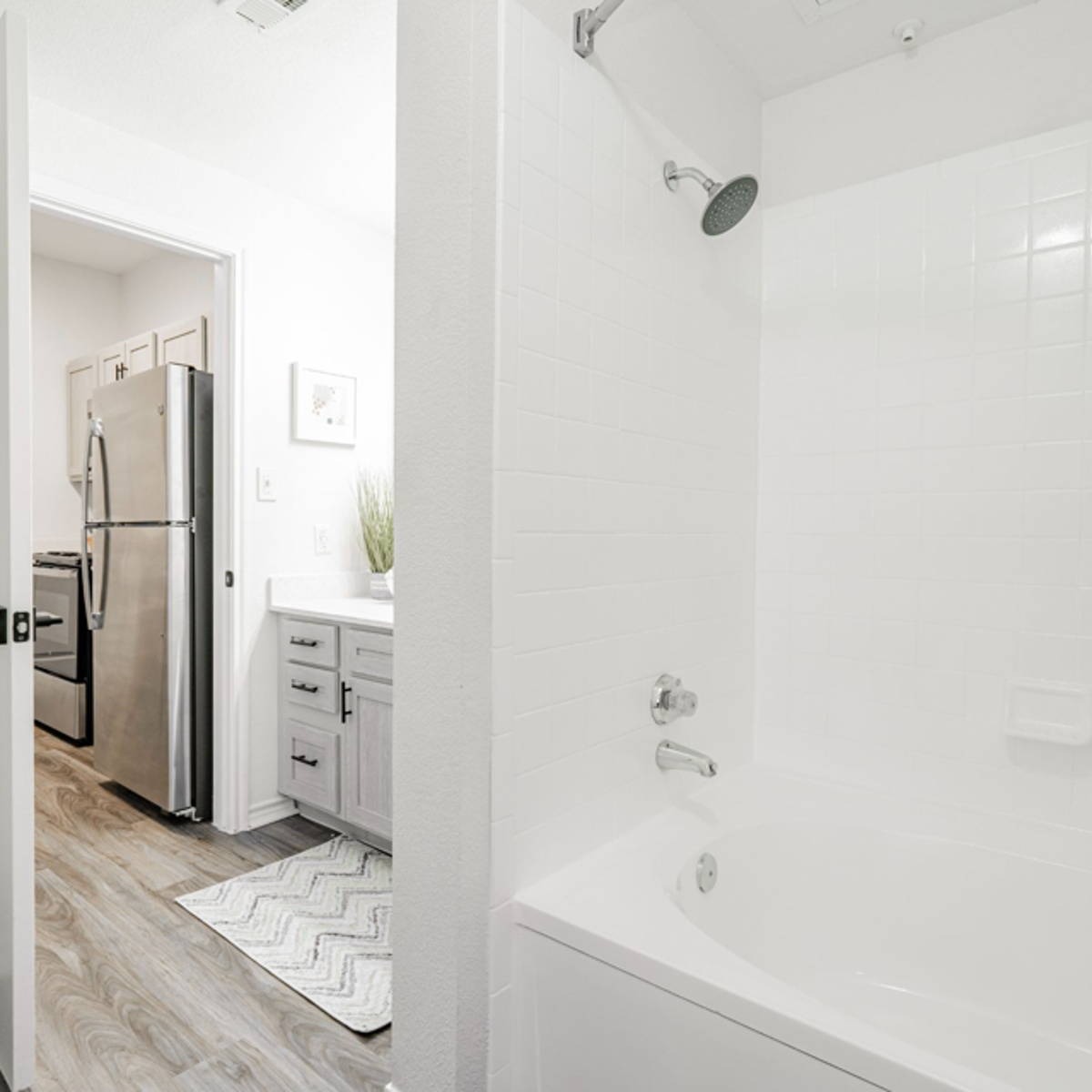 9th Street Apartments Image 7