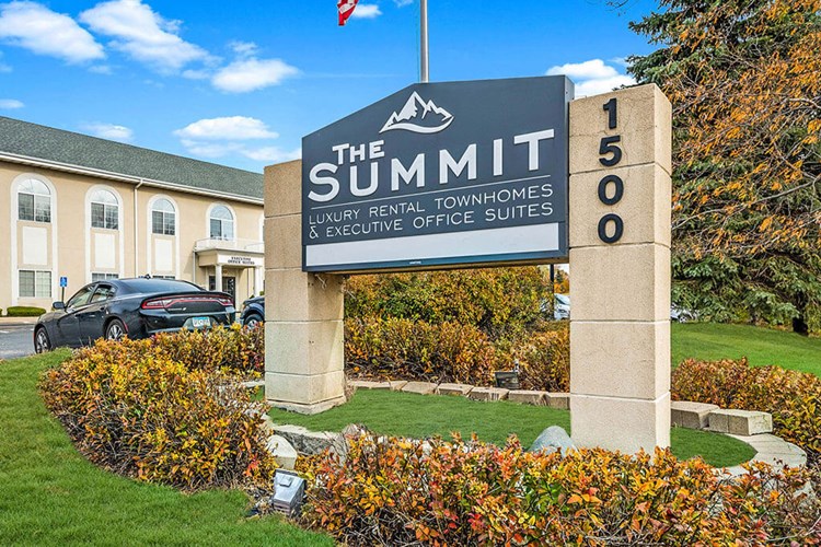 The Summit Townhomes Image 2