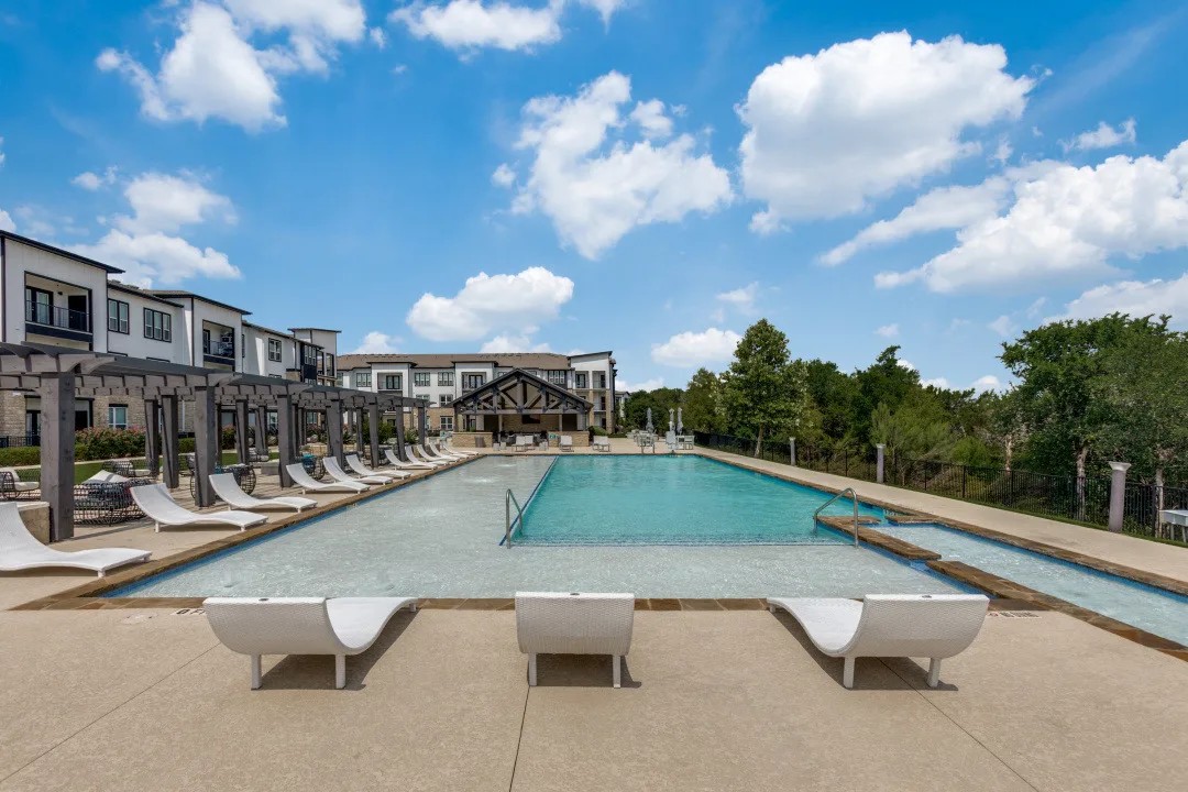 Williamson at the Overlook Image 2