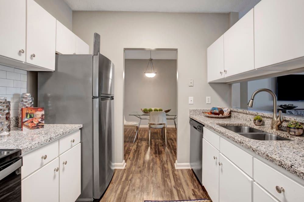 Amber Chase Image 10