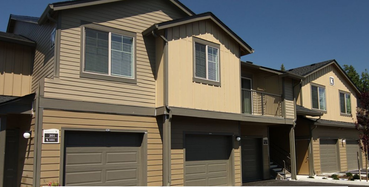 Four Lakes Apartments Image 4